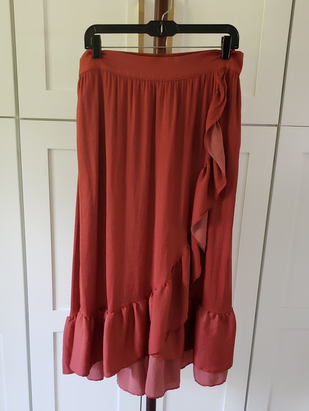 Elle Rust Ruffle-Trim Midi Skirt